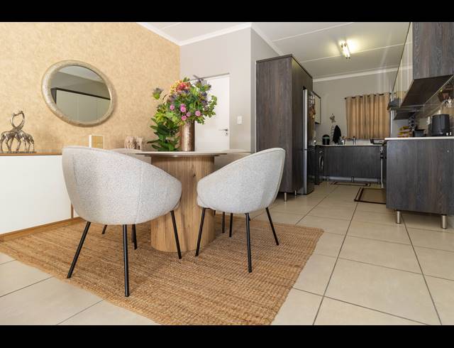 3 BEDROOM APARTMENT TO LET IN SANDOWN